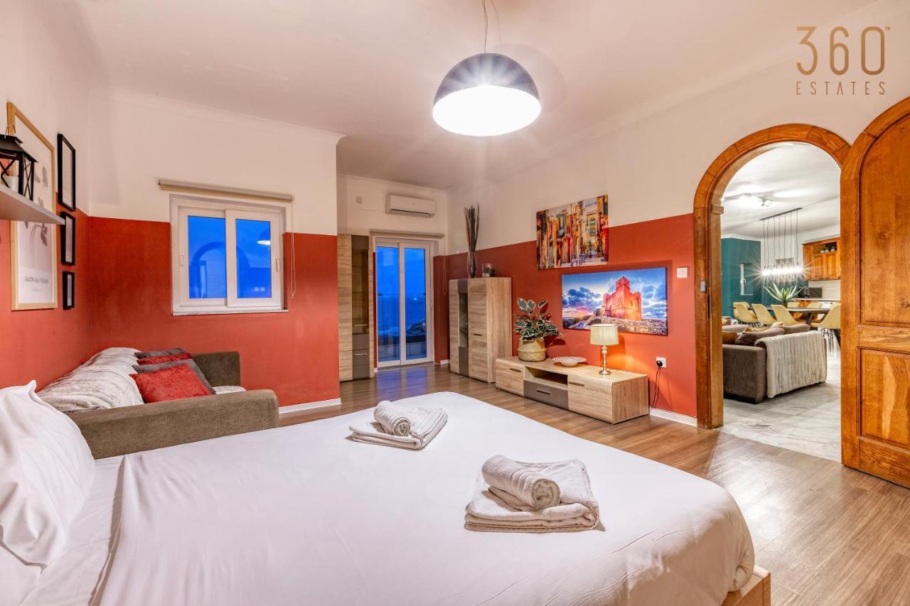 Apartment Stunning, Seafront 3br In The Heart Of By 360 Estates