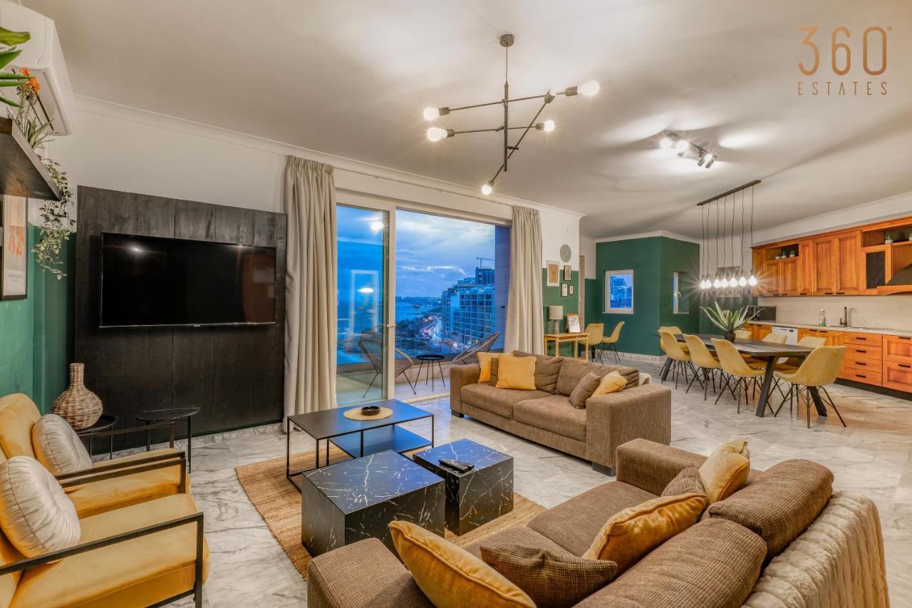 Stunning, Seafront 3br In The Heart Of By 360 Estates *