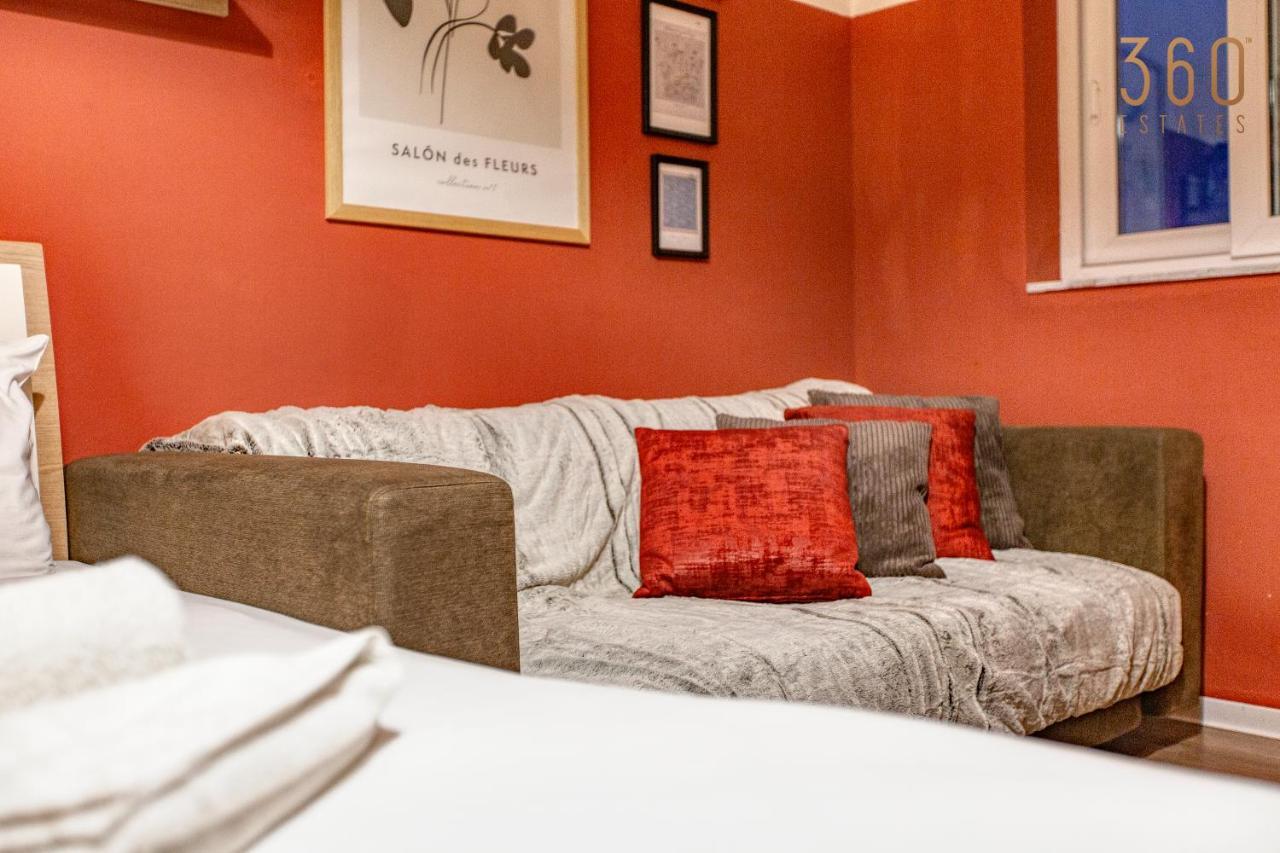 Stunning, Seafront 3br In The Heart Of By 360 Estates